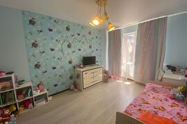 3-к. квартира, 85 м², 13/16 эт.