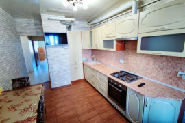 2-к. квартира, 60 м², 2/10 эт.
